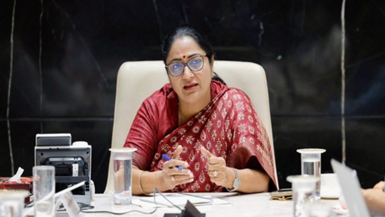 CM रेखा गुप्ता ने प्रदूषण के लिए पिछली सरकारों को ठहराया जिम्मेदार, बताया एयर पॉल्यूशन से निपटने का नया रोडमैप