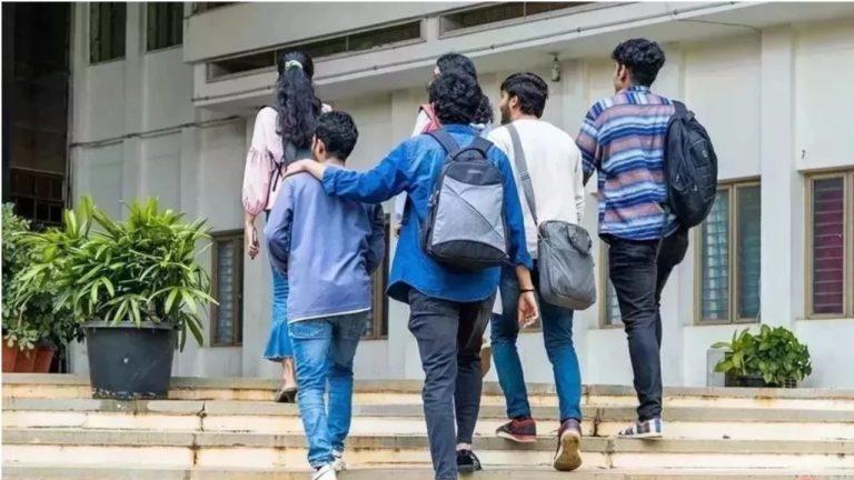 MP News: 68 कॉलेजों में शुरू होंगे AI आधारित सर्टिफिकेट कोर्स, नवीन शैक्षणिक सत्र से लाभ, 2000 छात्रों को प्रशिक्षित करने का लक्ष्य