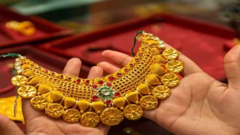 Gold-Silver Rate Today : फिर गिरे सोने के भाव, ये है बुधवार का 10 ग्राम का लेटेस्ट रेट, चांदी भी लुढ़की