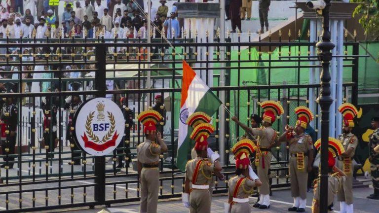 अटारी-वाघा बॉर्डर पर बीटिंग रिट्रीट सेरेमनी का समय बदला, BSF ने लागू किया नया शेड्यूल, पर्यटकों से की खास अपील