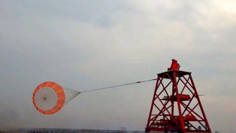 DRDO और ISRO को मिली बड़ी सफलता, गगनयान मिशन के ड्रोग पैराशूट का सफल परीक्षण, रक्षा मंत्री राजनाथ सिंह ने दी बधाई