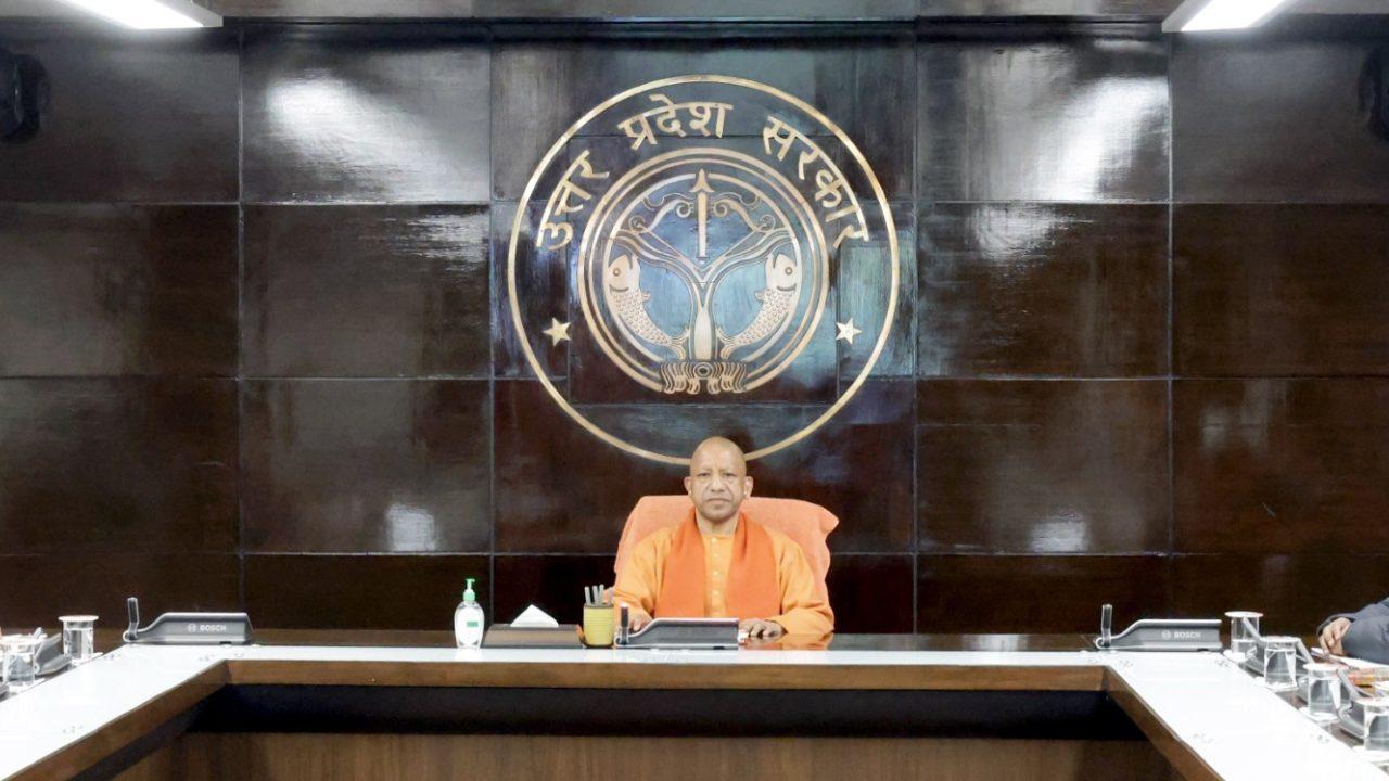 योगी सरकार का एक्शन: 23 जिलों के 706 KM लंबे तटबंध ‘संवेदनशील’ घोषित, मुख्यमंत्री ने दिए ड्रेजिंग के निर्देश