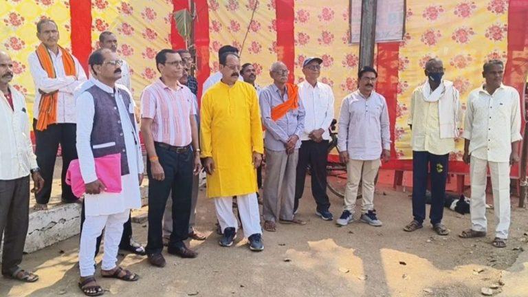 इस पंचायत का अनोखा फरमान, गांव में अगर किसी ने की चुगली तो लगेगा 5001 रुपये का जुर्माना, जानें ग्रामीणों ने क्यों लिया ये फैसला