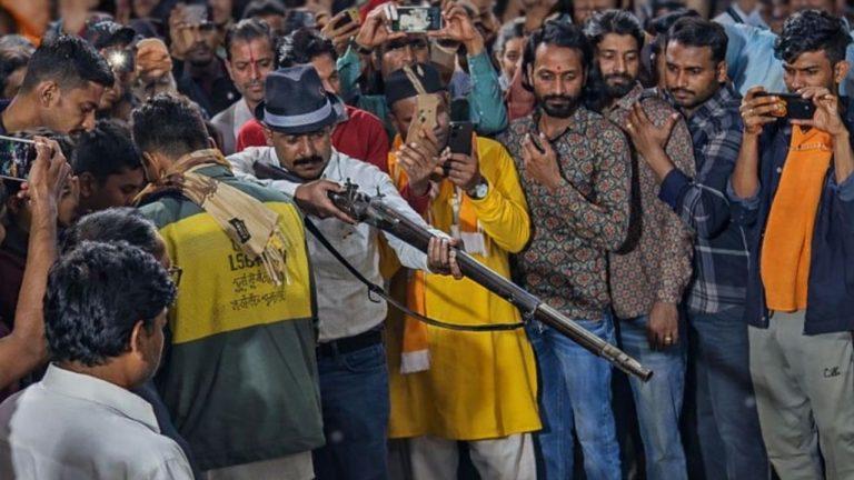 न आग, न मशाल… MP के इस शहर में बंदूक की गोली से जलती है होलिका, जानिए कैसे बनी यह परंपरा