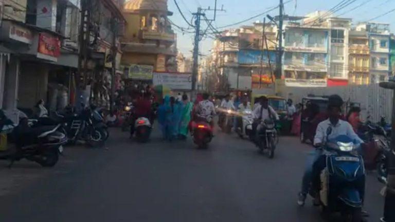 उज्जैन में गोपाल मंदिर से महाकाल चौराहा सड़क चौड़ीकरण के विरोध में सोमवार को बंद रहेगा बाजार, टेंडर ने बड़ाई व्यापारियों की चिंता