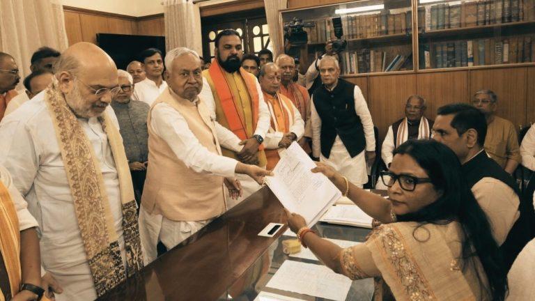 नीतीश कुमार ने राज्यसभा के लिए दाखिल किया नामांकन, बिहार के अगले सीएम पर सस्पेंस बरकरार, सचिन पायलट ने कहा ‘जनता के साथ धोखा’