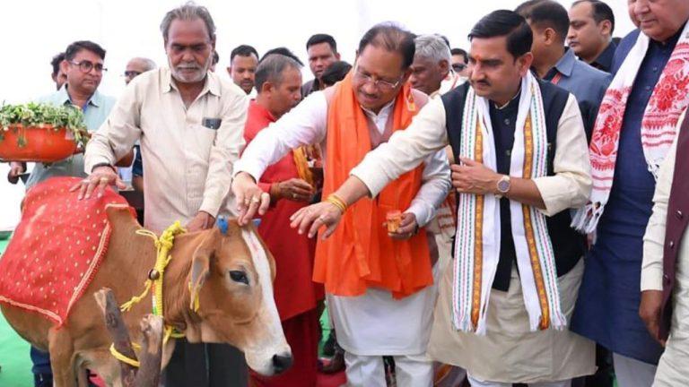 छत्तीसगढ़ के मुख्यमंत्री विष्णुदेव साय ने ‘सुरभि गौधाम’ योजना का किया शुभारंभ, प्रदेश के सभी गौधामों को मिला नया नाम