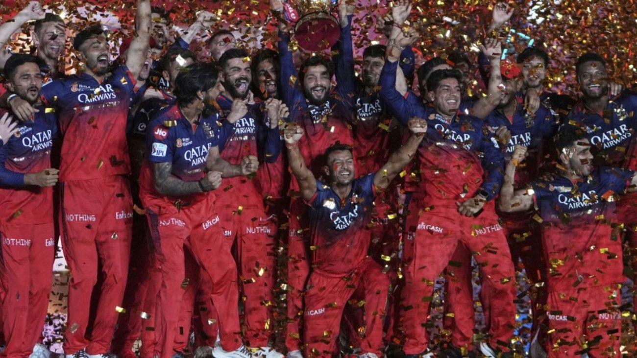 IPL की सबसे महंगी टीम बनी RCB, आदित्य बिड़ला ग्रुप समेत 4 कंपनियों ने 16 हजार 706 करोड़ में खरीदा