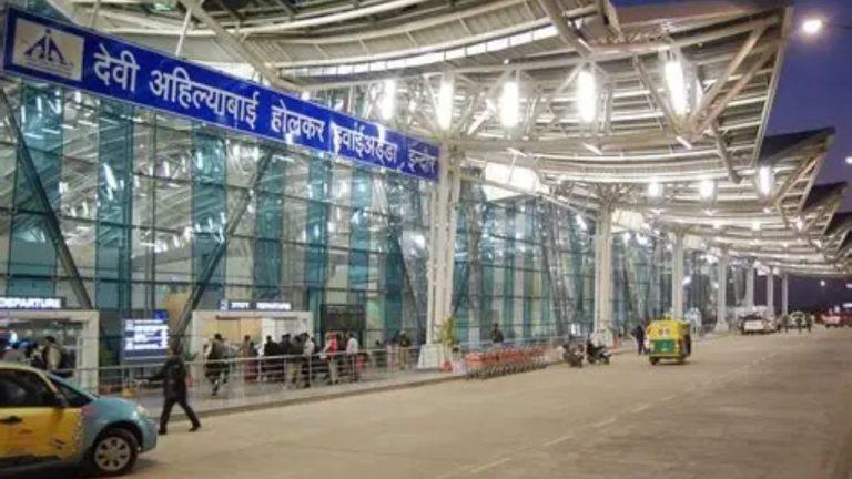 अब दिन-रात उड़ान! इंदौर एयरपोर्ट 24×7 शुरू, पुणे से पहली नाइट फ्लाइट