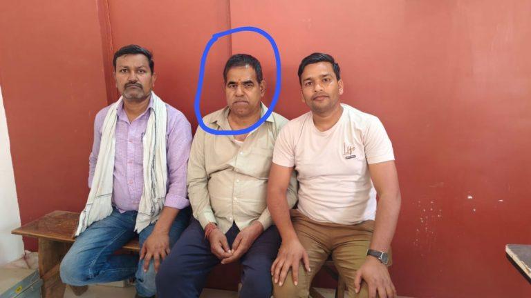 शिवपुरी में पदस्थ राजस्व निरीक्षक ने किसान से ली रिश्वत, लोकायुक्त पुलिस ग्वालियर ने रंगे हाथ पकड़ा