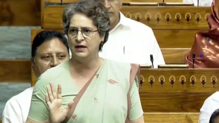 कांग्रेस सांसद प्रियंका गांधी का मोदी सरकार पर सीधा हमला, बोलीं- ’12 साल में सिर्फ राहुल गांधी हैं जो झुके नहीं, बेझिझक सच बोलते हैं’