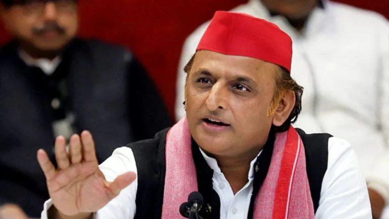 सपा प्रमुख अखिलेश यादव की शिक्षामित्रों से बड़ी अपील, कहा – ‘भाजपा के 22,000 वोट काटकर ‘पीडीए सरकार’ बनाने का संकल्प लें’