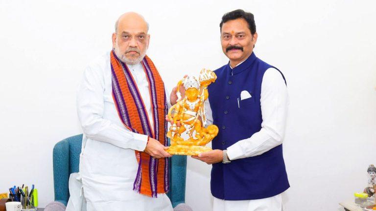 दिल्ली में अमित शाह से मिले बीजेपी विधायक संजय पाठक, मध्य देश की सियासत में हलचल, दोनों नेताओं की मुलाकात के बाद लगाए जा रहे कई कयास