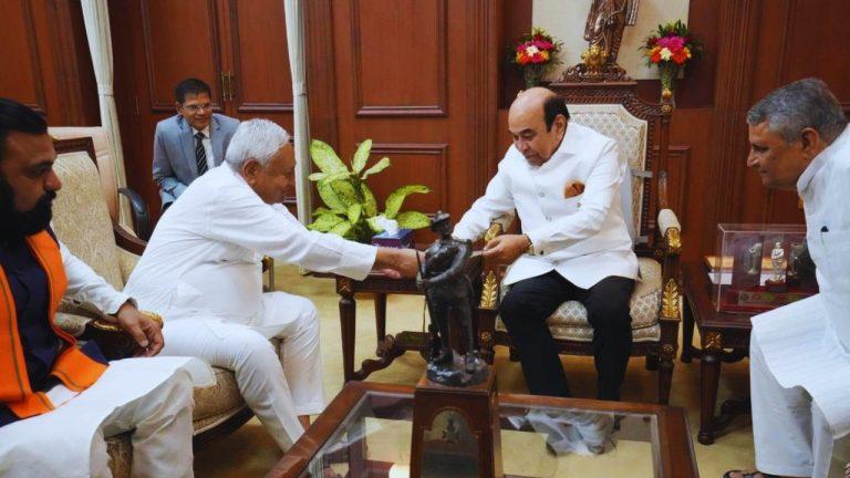 नीतीश कुमार ने बिहार के मुख्यमंत्री पद से दिया इस्तीफा, कहा “नई सरकार को सहयोग और मार्गदर्शन मिलता रहेगा”