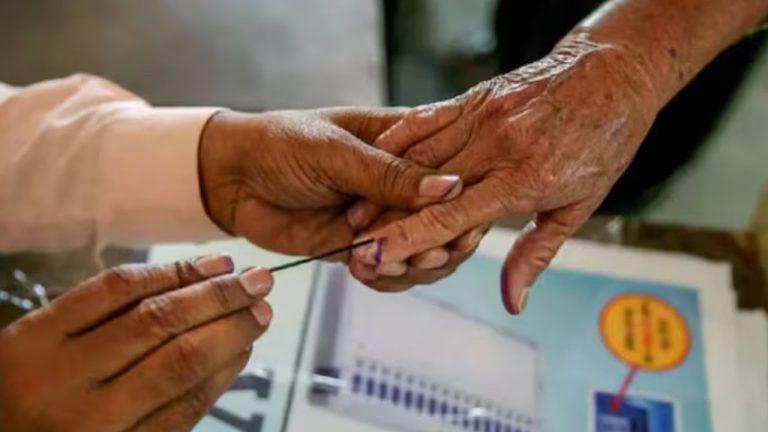 चुनाव आयोग का बड़ा फैसला: पश्चिम बंगाल में 2 मई को 15 बूथों पर दोबारा होगा मतदान, गड़बड़ी की मिली थी शिकायत