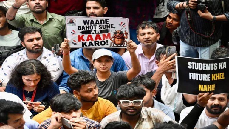 जंतर मंतर पर CJP प्रदर्शन में हंगामा करने पर 6 लोगों को किया गया गिरफ्तार, पढ़ें खबर