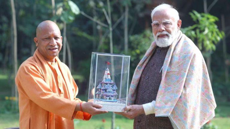 मोदी सरकार के 12 साल पूरे, सीएम योगी ने पत्र लिखकर दी बधाई, कहा- अमृतकाल के सारथी हैं प्रधानमंत्री