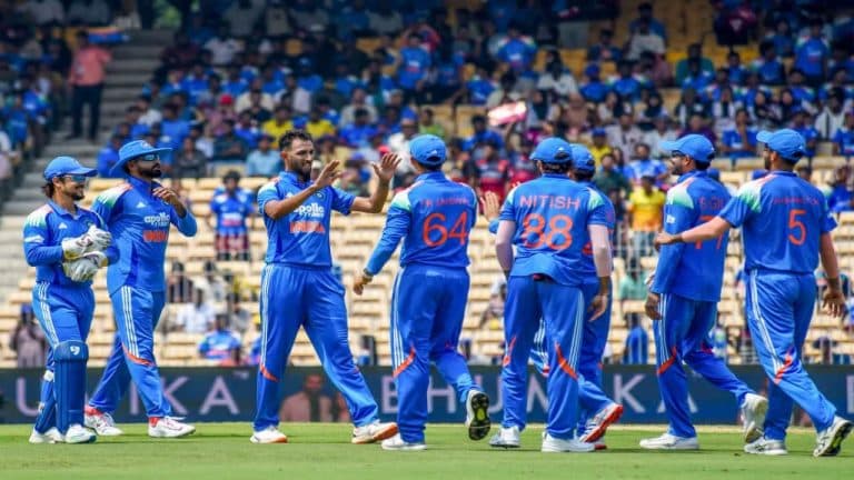 इंग्लैंड के खिलाफ वनडे सीरीज के लिए भारतीय टीम का ऐलान, कोहली-बुमराह की वापसी, देखें पूरा स्क्वॉड