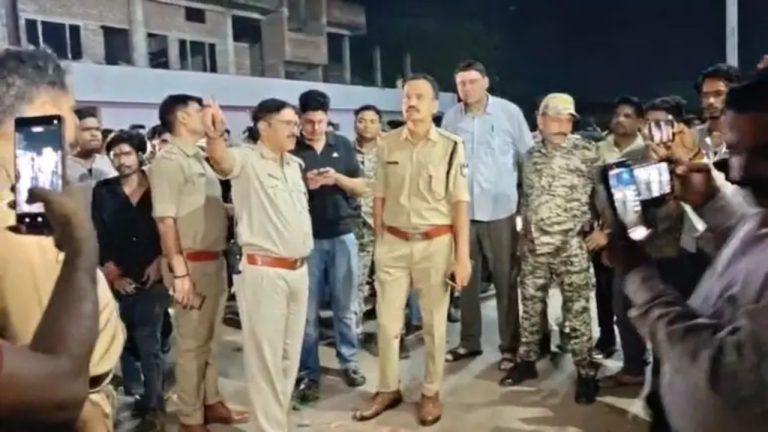 छतरपुर सड़क हादसे के बाद बवाल, दो पक्षों में जमकर विवाद; पुलिस से झूमाझटकी और पथराव