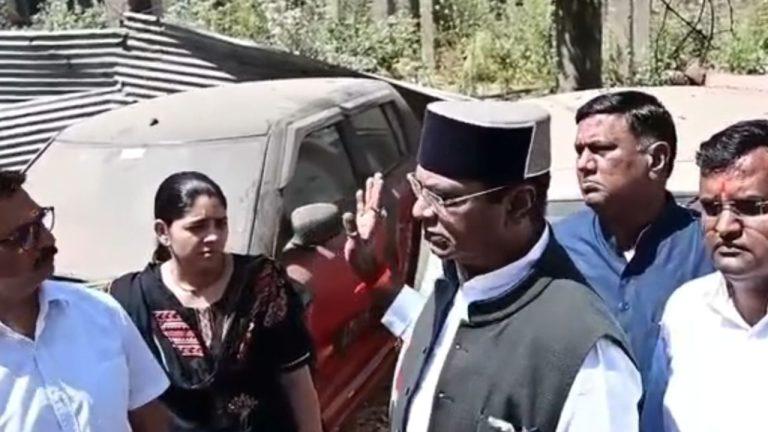 भोपाल में अतिक्रमण को लेकर प्रशासन सख्त, मंत्री विश्वास सारंग के निर्देश पर अवैध कब्जों पर चला बुलडोजर