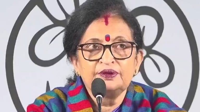 अब बंगाल की TMC प्रदेश अध्यक्ष ने छोड़ा ममता बनर्जी का साथ, पार्टी के सभी पदों से चंद्रिमा भट्टाचार्य का इस्तीफा
