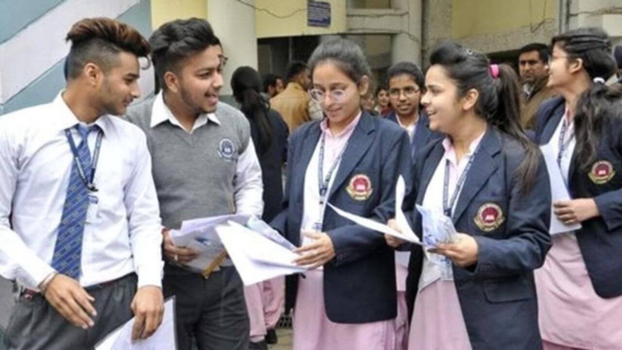 बारावीच्या विद्यार्थ्यांना दिलासा; पूरस्थितीमुळे परीक्षा अर्ज भरण्यास २० ऑक्टोबरपर्यंत मुदतवाढ