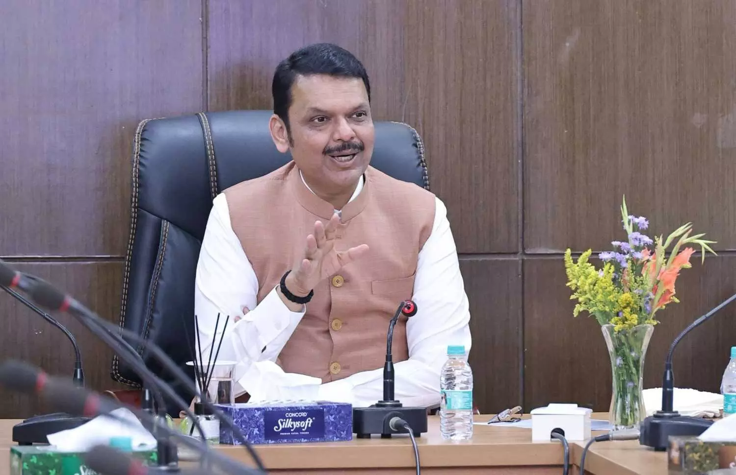 Devendra Fadnavis On Farmers Loan Waiver : शेतकरी कर्जमाफी महत्वाची, पण.... फडणवीसांचं मोठं विधान