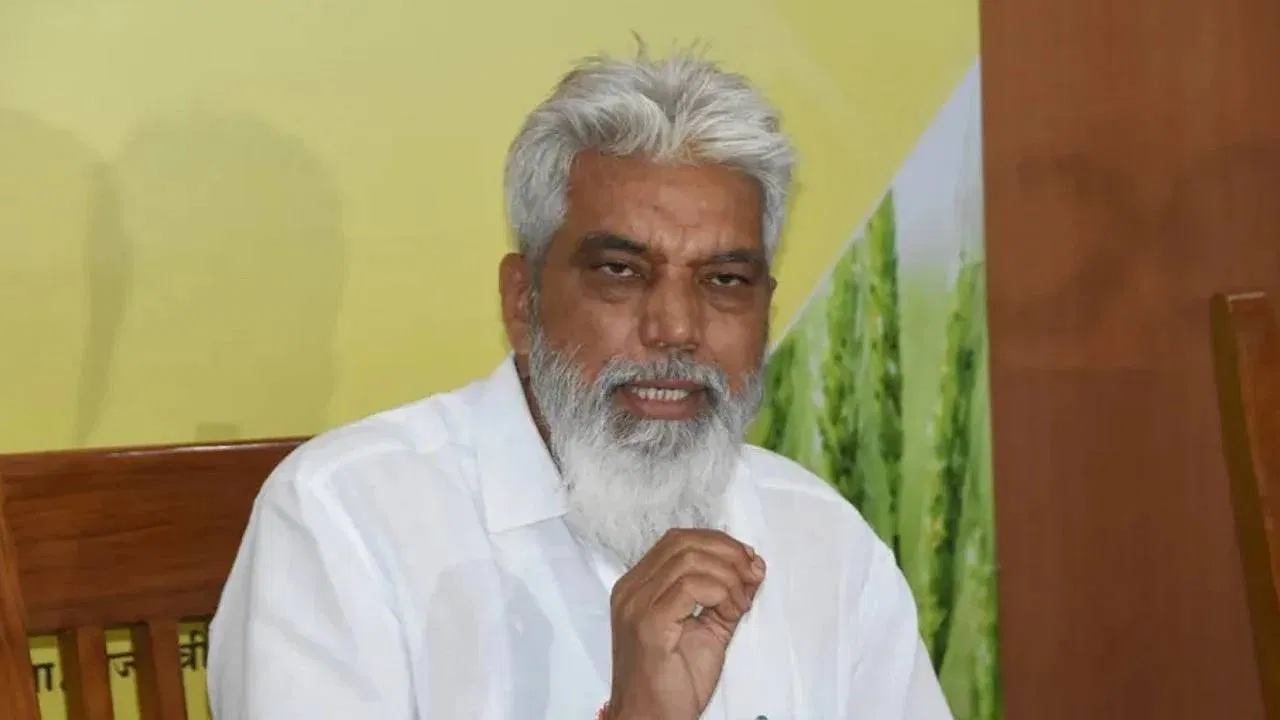 राज्यातील बारावीच्या विद्यार्थ्यांना दिलासा! अतिवृष्टी, पूरपरिस्थितीमुळे परीक्षा अर्ज भरण्यास मुदतवाढ, शेवटची तारीख कधी?