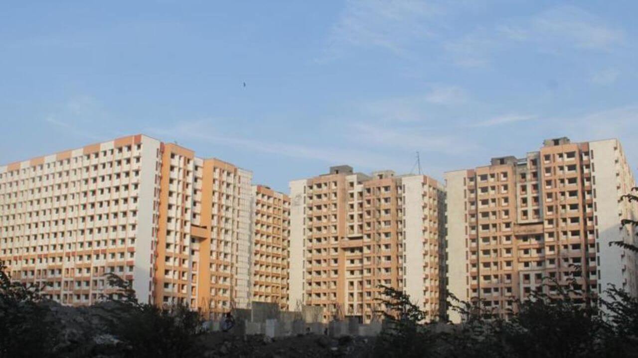 बीएमसीची मुंबईतील 426 महागड्या घरांसाठी लॉटरी; लोकांचा नगण्य प्रतिसाद