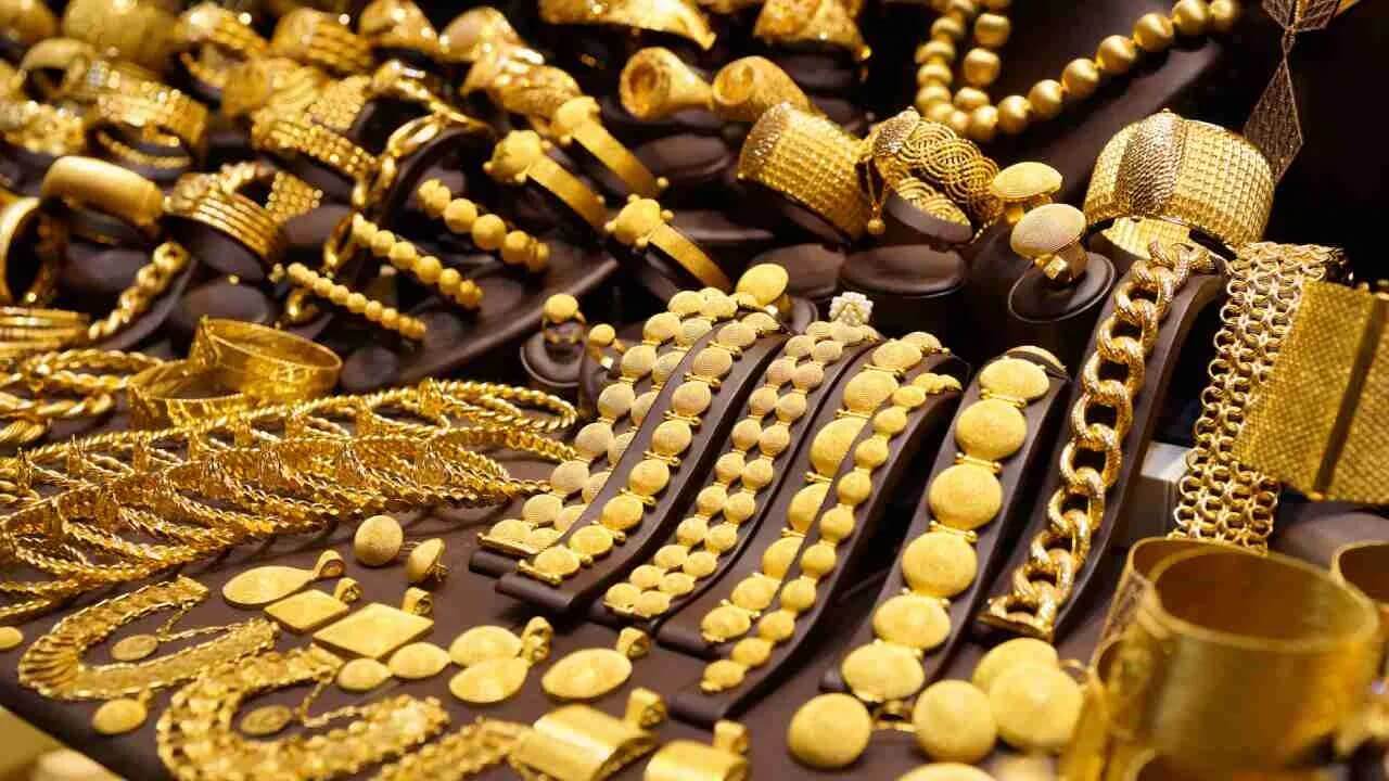 Gold Silver Price: सोने आणि चांदीचे मंगळवार, 18 नोव्हेंबर 2025 रोजीचे दर जाणून घ्या !