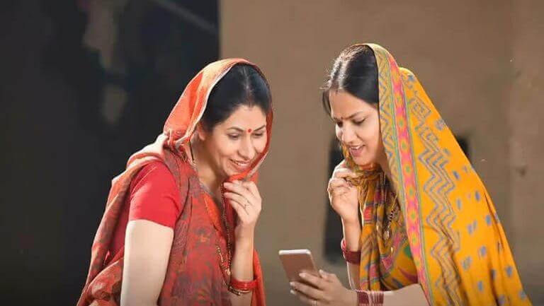 लाडो लक्ष्मी, लाडकी बहीण किंवा मईया सन्मान योजना... महिलांना सर्वाधिक आर्थिक मदत देणारी योजना कोणती? जाणून घ्या