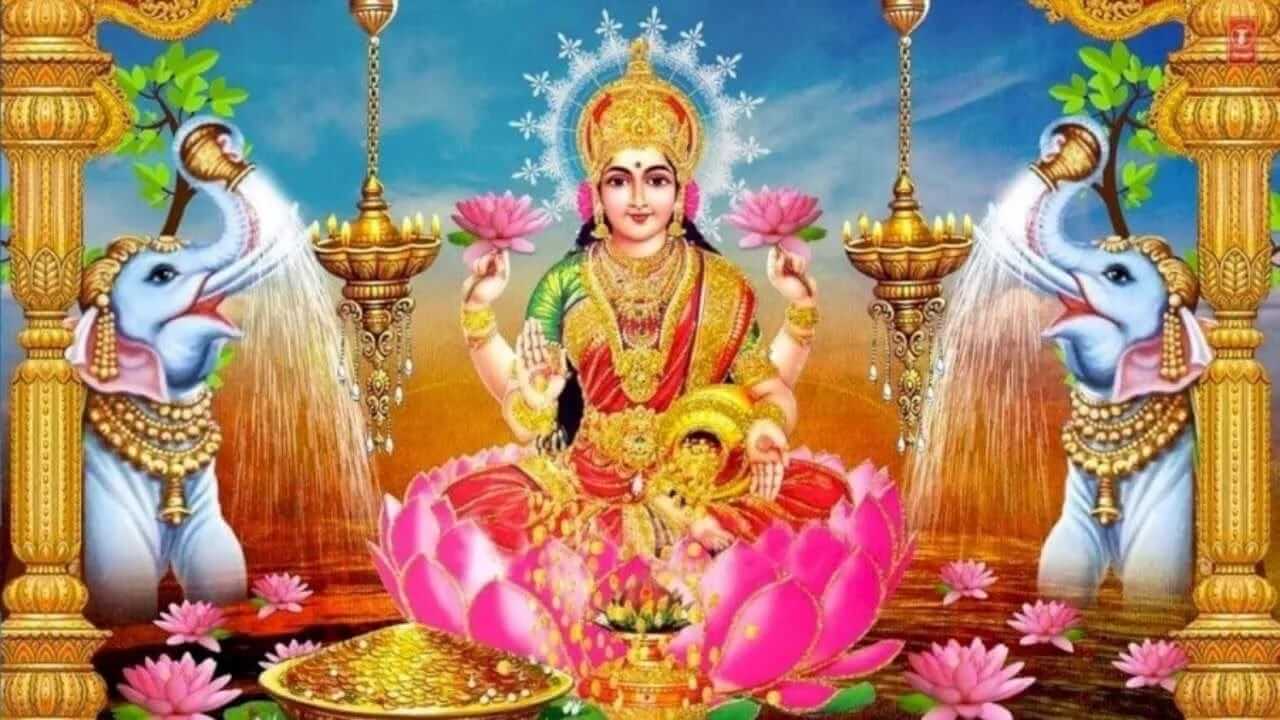 Lakshmi Pujan 2025 : लक्ष्मी पूजनाचे व्यावसायिक महत्व काय आहे जाणून घ्या...