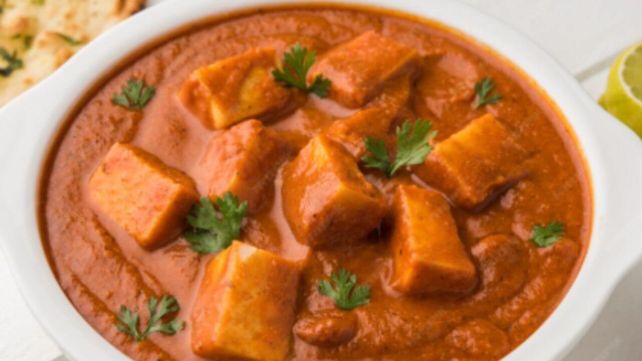 दिवाळीला स्वयंपाकात बनवा चमचमीत पनीर मसाला, पाहा ढाबा स्टाईल रेसिपी