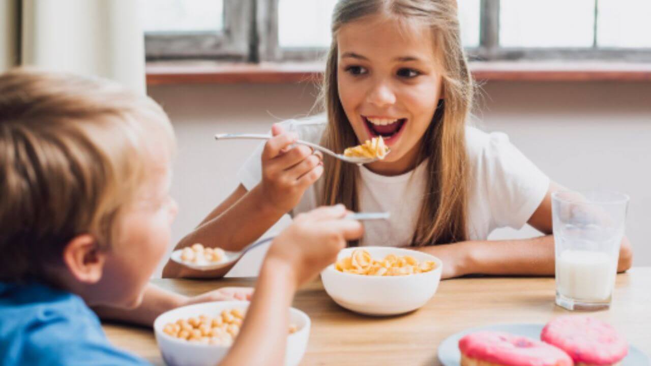 तुमच्याही मुलामध्ये हिमोग्लोबिनची कमतरता आहे? आहारात समावेश करा गूळ