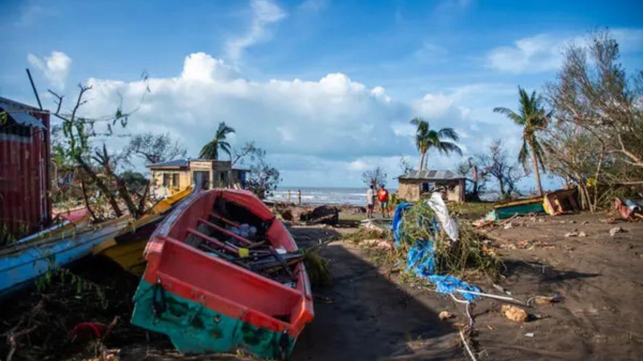 Melissa Cyclone: क्युबा, जमैकामध्ये 'मेलिसा' चक्रीवादळाचा कहर; अनेकांचा मृत्यू, हजारो नागरिक बेघर