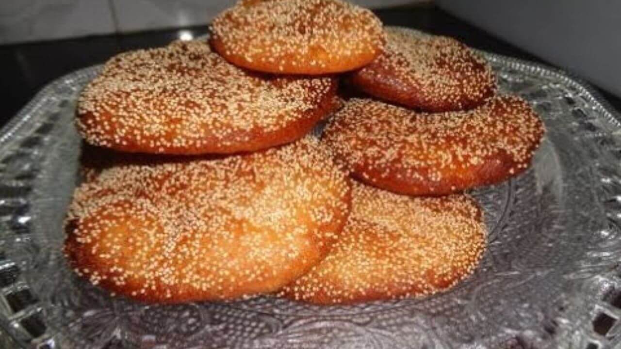 Diwali Faral Recipes: अनारसे कधी कडक तर कधी वातड बनतात, 'या' टिप्स फॉलो केल्यास बनतील अगदी एकदम खुसखुशीत