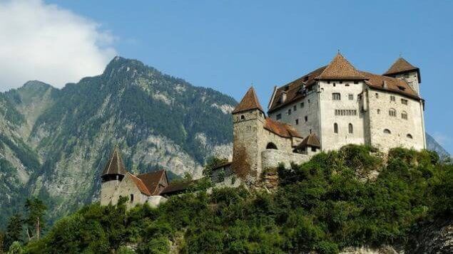 संपूर्ण देश एका दिवसासाठी भाड्याने देता येईल का? खरं काय? जाणून घ्या