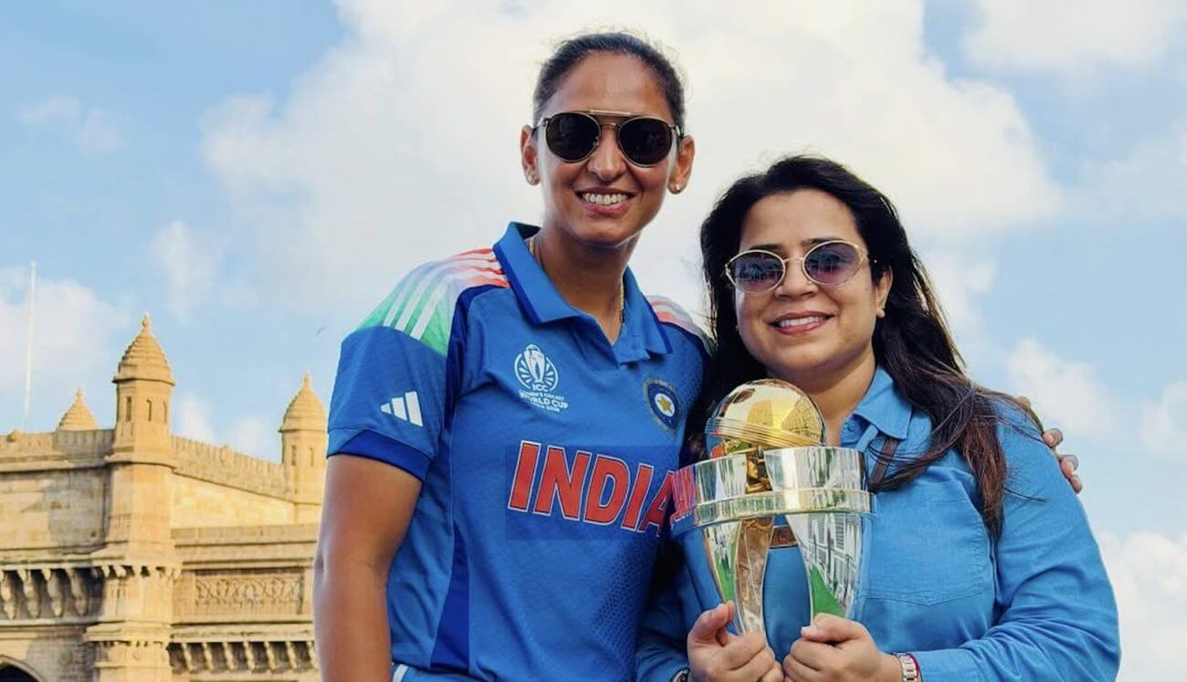 विश्वविजेती हरमनप्रीत कौरची खास मैत्रीण कोण? वर्ल्ड कप ट्रॉफीसोबतचा फोटो व्हायरल, जाणून घ्या नुपूर कश्यपबद्दल