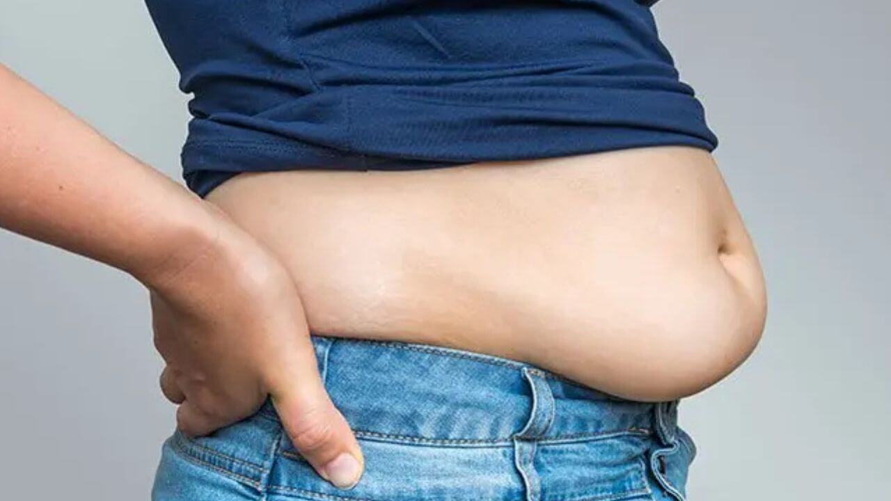 १५ दिवसांत पोटाची लटकणारी चरबी होईल गायब, डॉक्टरांनी सांगितला चमत्कारिक उपाय