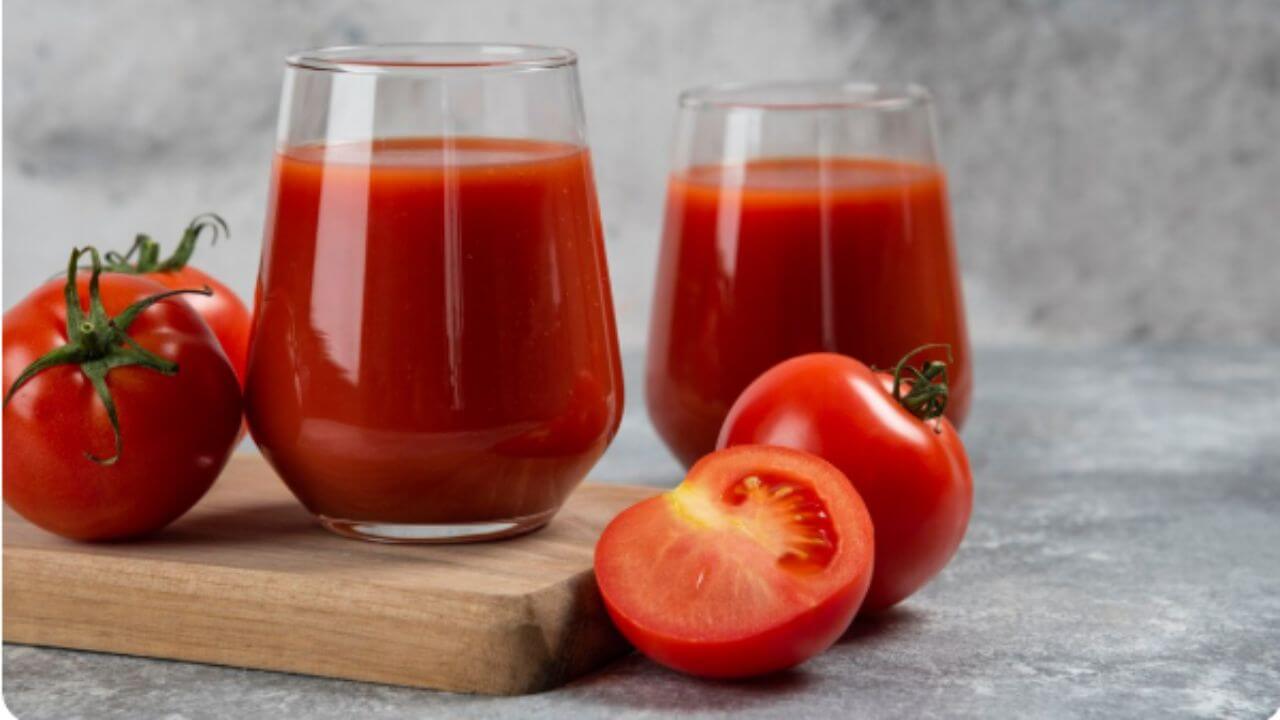 हिवाळ्यात रोज रिकाम्या पोटी प्या टोमॅटोचा रस, आरोग्याला मिळतील जबरदस्त फायदे