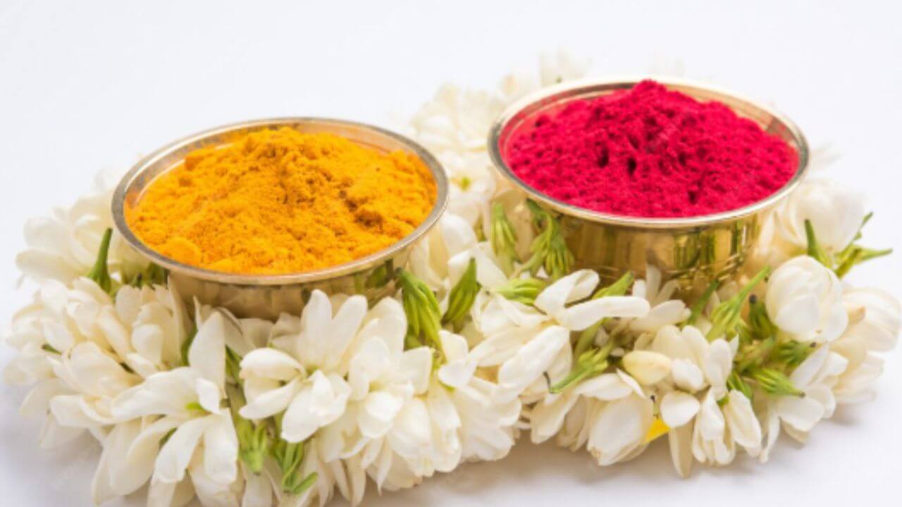 भेसळयुक्त कुंकवामुळे स्किन अ‍ॅलर्जी होतेय? आता घरच्या-घरी नैसर्गिकरित्या बनवा कुंकू