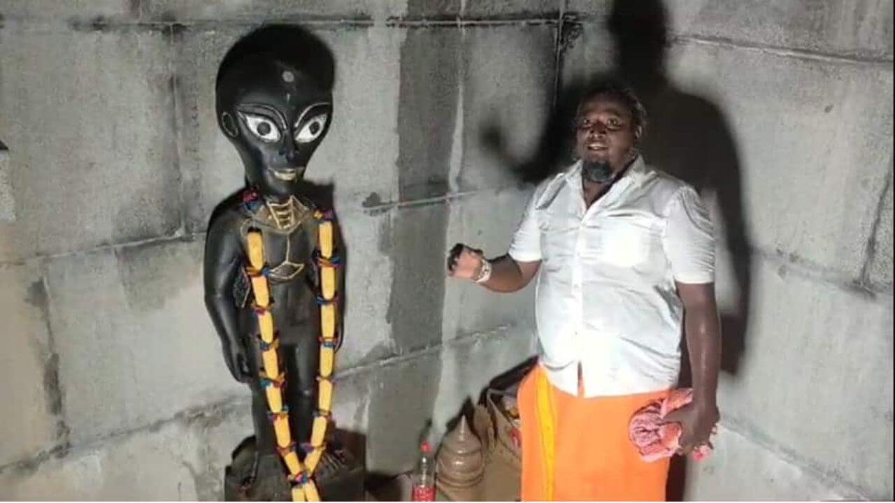 Aliens Temple In India : भारतातील एकमेव एलियन मंदिर!! 11 फूट खोल, दररोज होते पूजा