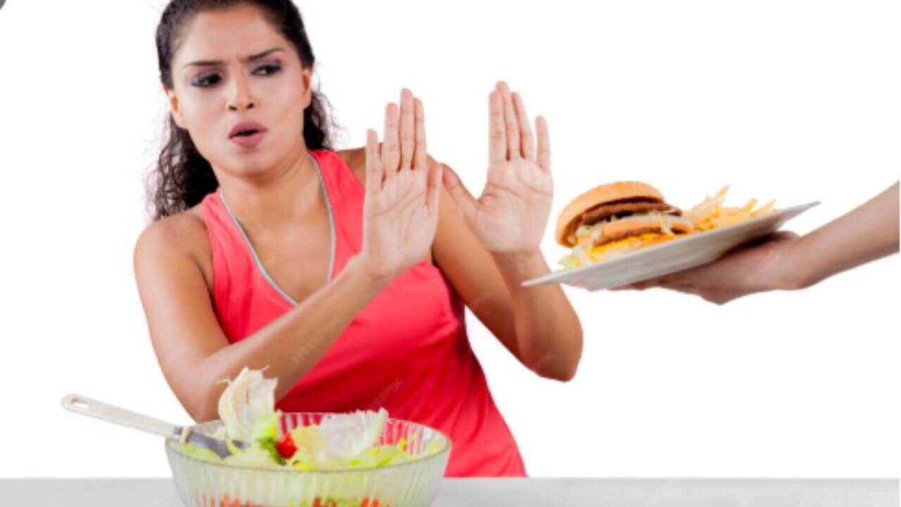 गरोदरपणात महिलांनी खाऊ नयेत 'हे' पदार्थ, होऊ शकतो दुष्परिणाम