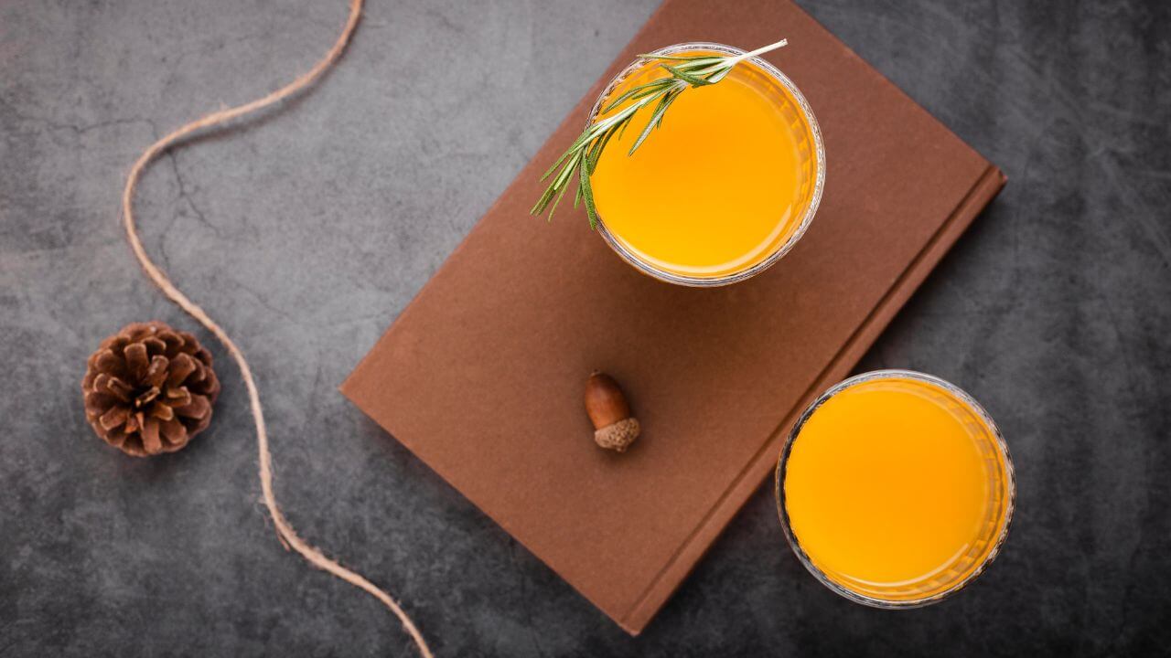 हिवाळ्यात रोज सकाळी प्या हळदीचे पाणी, सांधेदुखी दूर होण्यापासून मिळतील अनेक फायदे