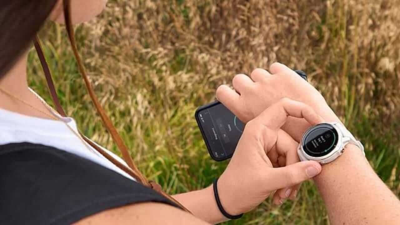 Vastu Tips : तुम्हीही दुसऱ्याचे घड्याळ वापरता? जाणून घ्या परिणाम