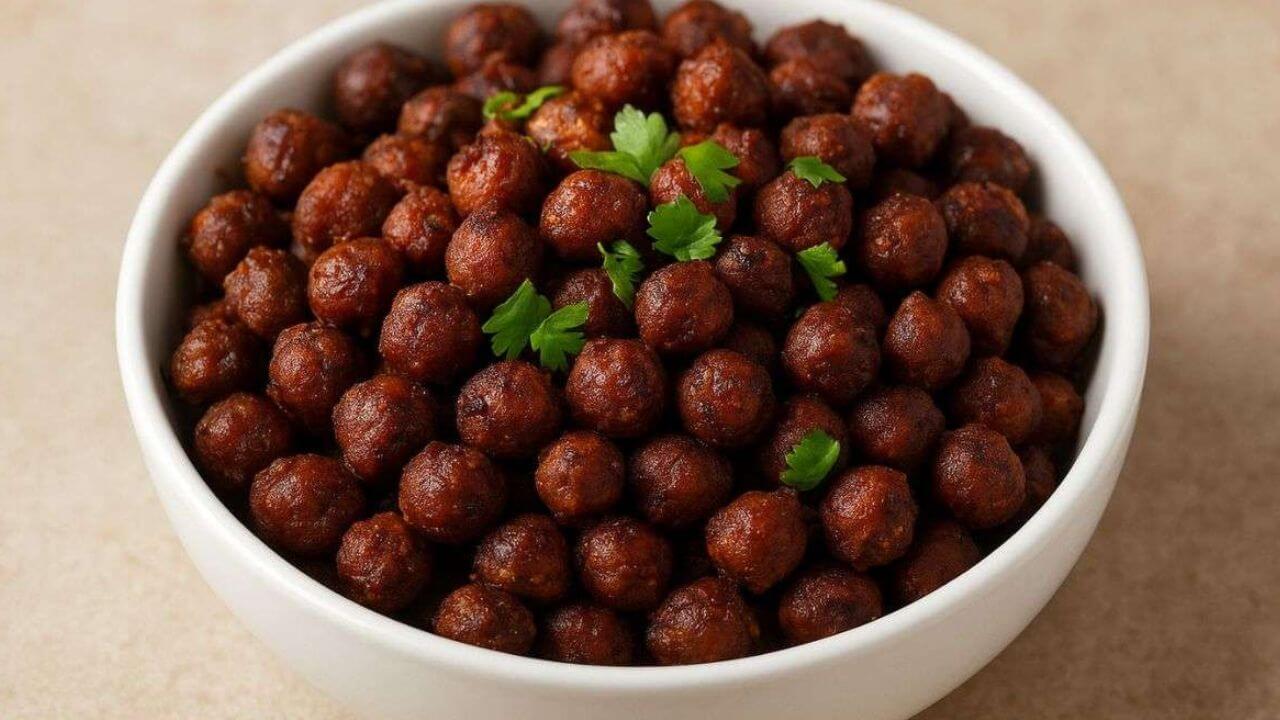 हिवाळ्यात रोज खा काळे हरभरे, आरोग्याला मिळतील जबरदस्त फायदे