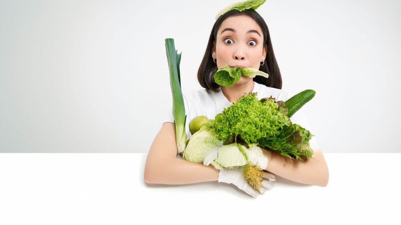 चेहऱ्यावर नैसर्गिक चमक आणण्यासाठी कोणत्या भाज्या खाव्यात? 'हे' आहेत बेस्ट ऑप्शन