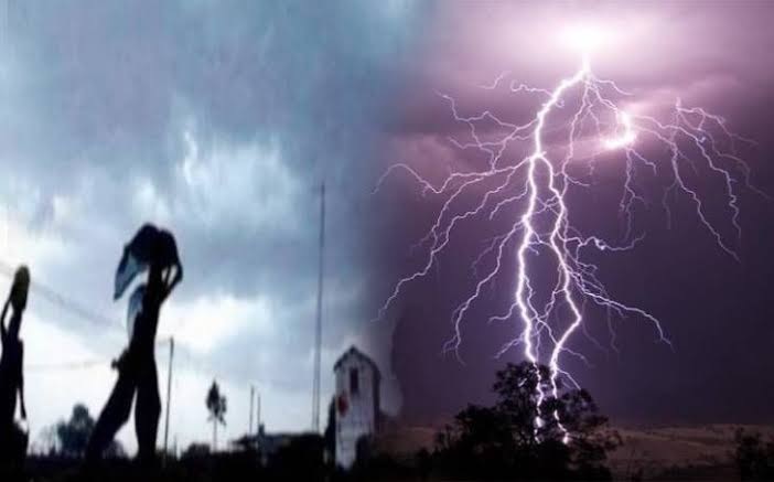 MP में हो सकती है हल्की बारिश, इस जिले में बिजली गिरने से तीन की मौत