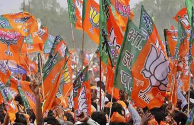 fight-between-bjp-workers-to-welcome-the-mp-candidate-in-ujjain