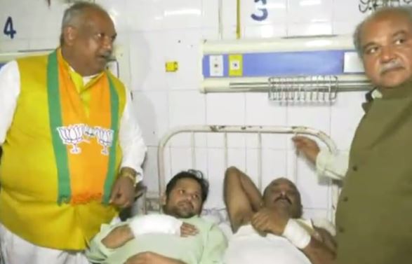 Union-Minister-Tomar-arrived-at-the-hospital-to-see-injured-workers